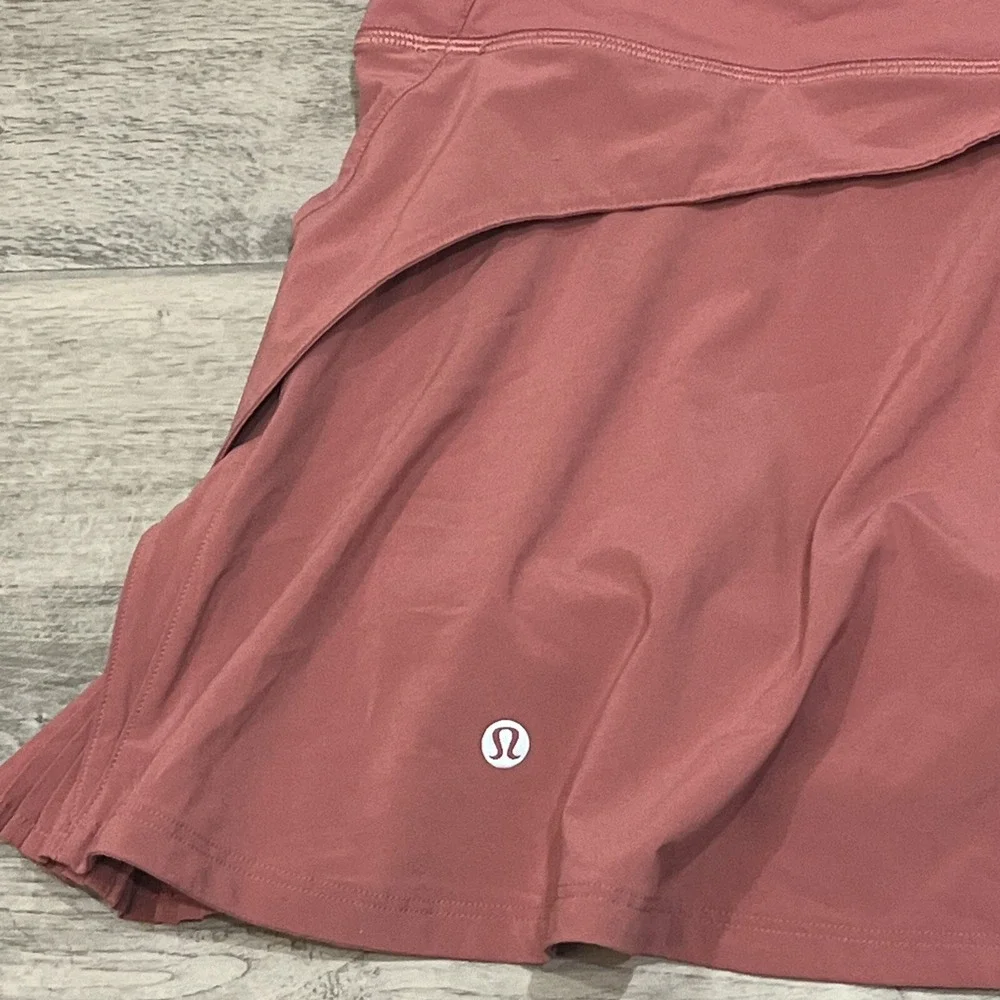 LULULEMON Play Off The‎ Pleats Skirt Skort Women's Size 10 
